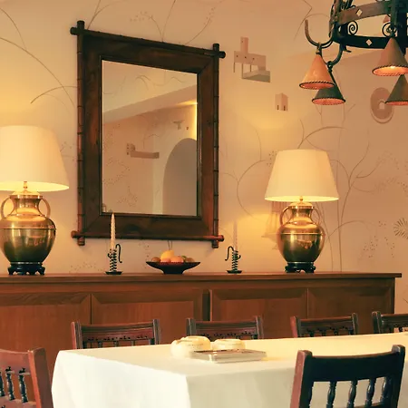 Otel La Ponche 5*