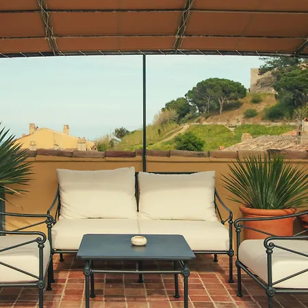 La Ponche Otel