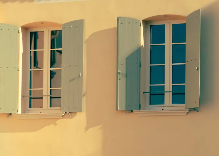 La Ponche מלון 5*