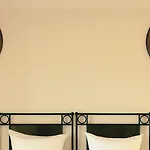 מלון La Ponche 5*