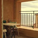 Ξενοδοχείο La Ponche 5*