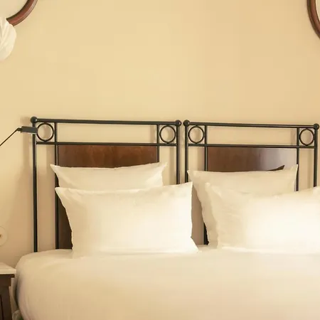 Hotel La Ponche 5*