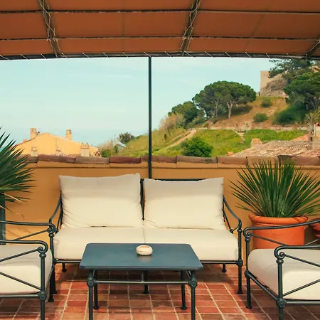 La Ponche Hotel